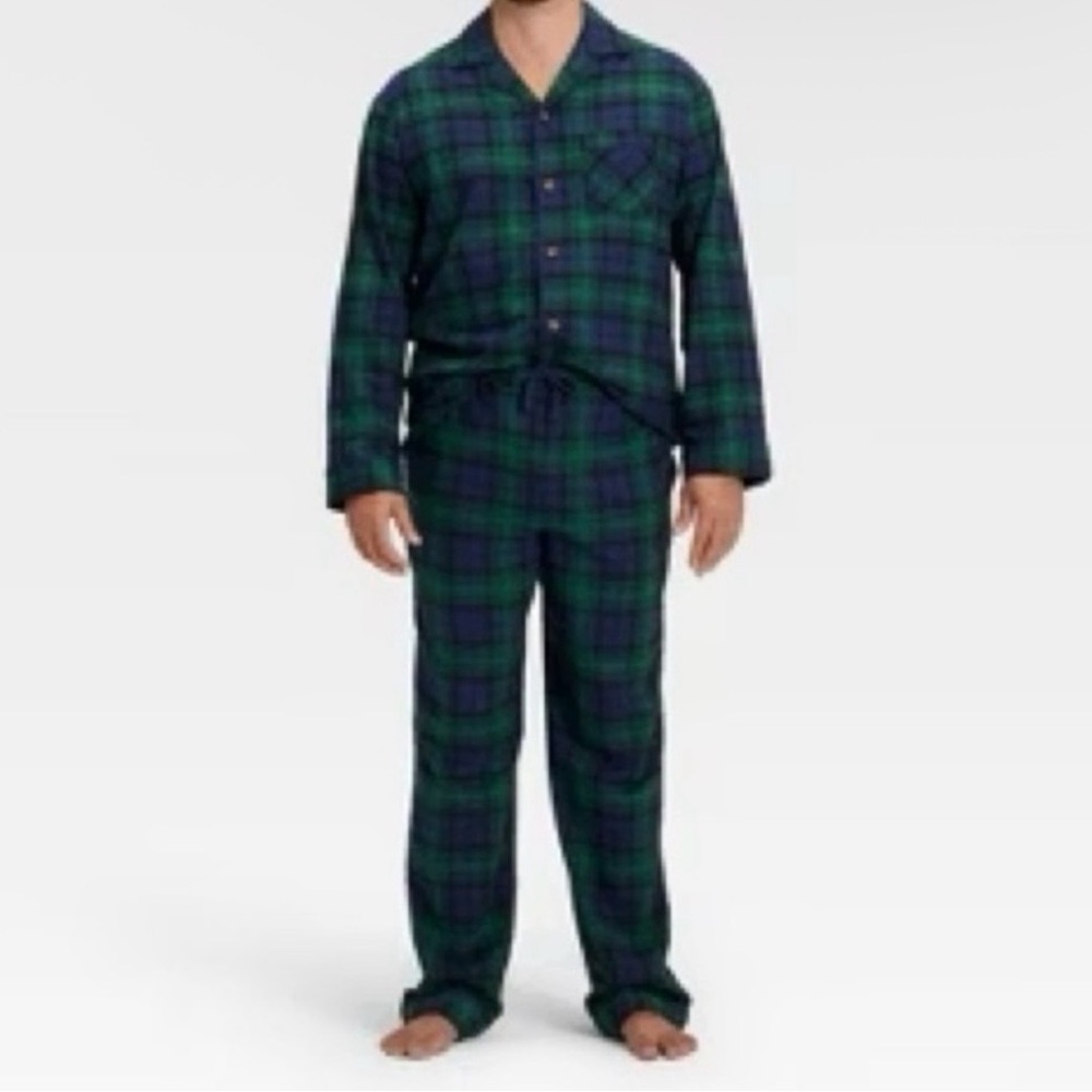 Wondershop Men's Green and Navy Plaid Pajama Set